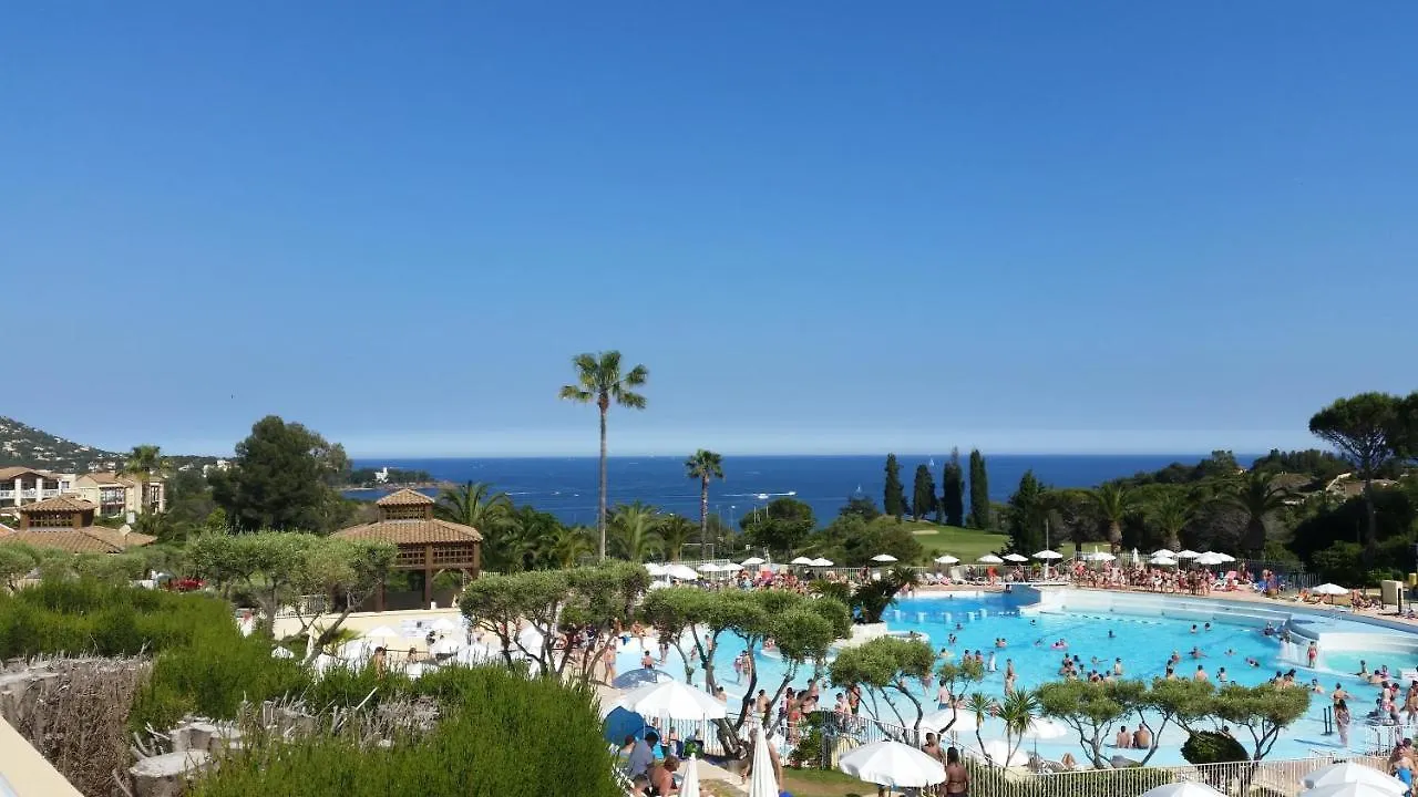 Cap Esterel Face A La Mer Agay St Raphael Drammont 0*,  Francja